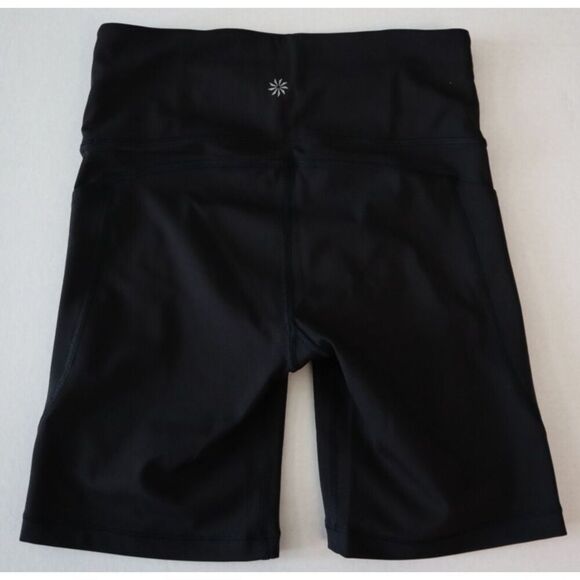 Athleta 987266-00 Women's Sz XS Black Salutation Stash High Rise 7" Shorts - Picture 2 of 14